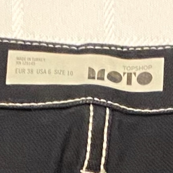whimsigoth mini skirt TopShop Moto Black Denim Tie Belt SZ 6 - Picture 2 of 12